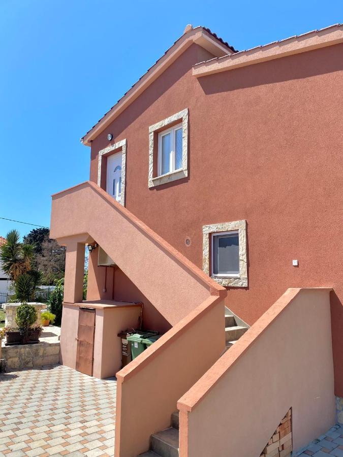 Apartmani Goga Біоград-на-Мору Екстер'єр фото