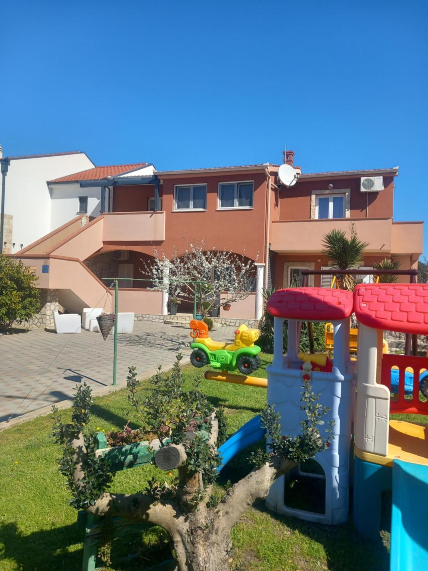 Apartmani Goga Біоград-на-Мору Екстер'єр фото
